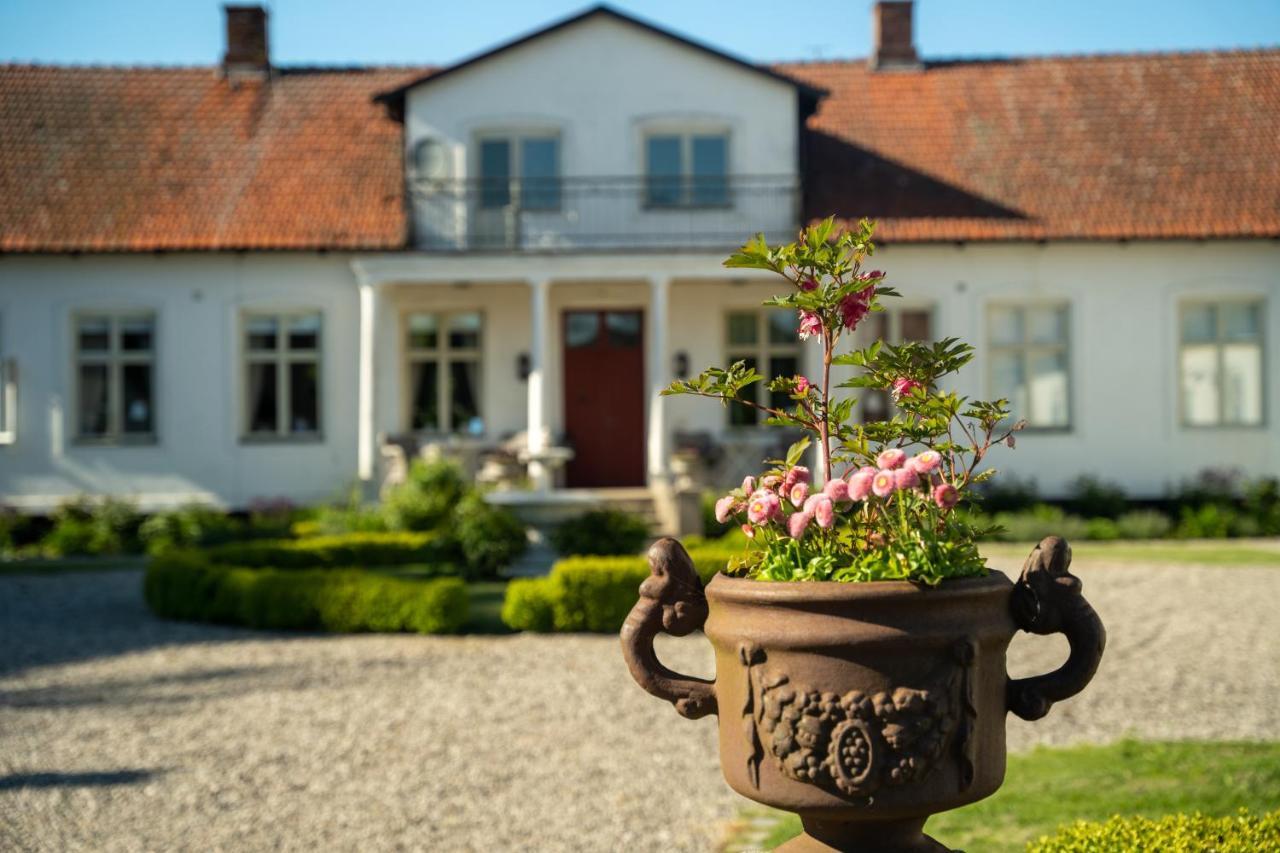 Svabesholms Kungsgards B&B Och Pensionat Stenshuvud Kivik Kültér fotó